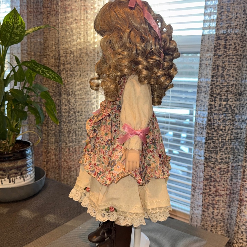 Vintage 19 inch Porcelain Doll with Stand - Picture 8 of 8